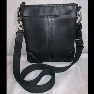 SOLD! Coach Black Leather Swingpack Crossbody EUC